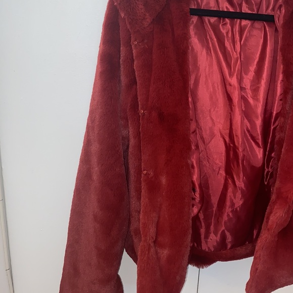 Faux red fur hooded jacket from LF - Picture 6 of 6